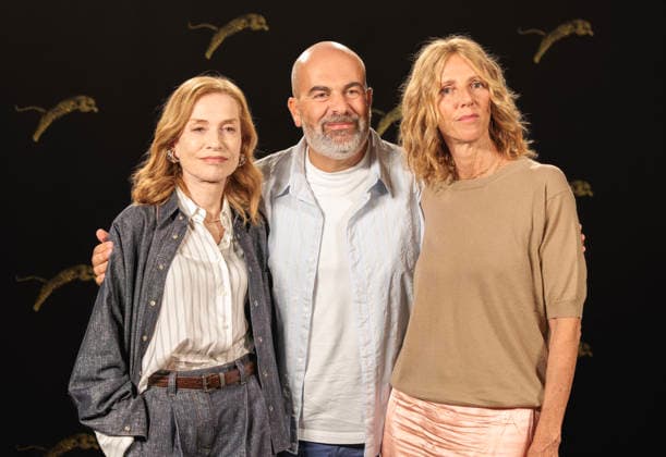 LFF 2026 - Ni Vue Ni Connue Film Photocall Isabelle Huppert, Sandrine Kiberlain and Marc Fitoussi (Director) attend the photocall during the 79th Locarno Film Festival to present the world premiere of Marc Fitoussi s film Ni vue, ni connue on the Piazza Grande in Locarno, Switzerland on August 14, 2026. Photo by Stefan Kraus ABACAPRESS.COM Locarno Switzerland  Copyright: xKrausxStefan ABACAx