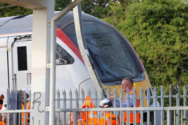 Another train derails in UK day after East Sussex incident injured 20 WICKFORD, UNITED KINGDOM - AUGUST 14: Emergency services and rail investigation teams attend the scene following a train derailment near Wickford railway station in Essex, United Kingdom, on August 14, 2026. The rear carriages of a Greater Anglia passenger train derailed in an upright position, causing significant travel disruption and line closures between London Liverpool Street and Southend Victoria, with no injuries reported in the incident. Jacqueline Lawrie Anadolu Essex United Kingdom. Editorial use only. Please get in touch for any other usage.  Copyright: x2026xAnadoluxJacquelinexLawriex