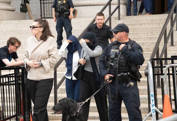 Luigi Mangione Pleads Guilty Today in Manhattan Courthouse Luigi Mangione Pleads Guilty Today in Manhattan Courthouse, Downtown Manhattan, NY. 14 Aug 2026 Pictured: Atmosphere. Photo credit: Mayer MEGA TheMegaAgency.com sales@mega.global  Copyright: xThexMegaxAgencyxMayerx xMEGAx