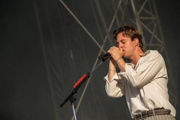 Die Indie Pop Band giant rooks (Gesang, Gitarre, Percussion Frederik Rabe Gitarre Finn Schwieters Schlagzeug Finn Thomas Synthesizer, Piano Jonathan Wischniowski E-Bass Luca Göttner) auf dem Highfield 2026. Highfield 2026 tag 1 - Giant Rooks *** The indie pop band Giant Rooks: Vocals, guitar, percussion: Frederik Rabe; guitar: Finn Schwieters; drums: Finn Thomas; synthesizer, piano: Jonathan Wischniowski; electric bass: Luca Göttner at Highfield 2026. Highfield 2026, Day 1: Giant Rooks