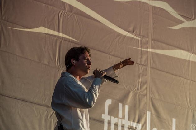 Die Indie Pop Band giant rooks (Gesang, Gitarre, Percussion Frederik Rabe Gitarre Finn Schwieters Schlagzeug Finn Thomas Synthesizer, Piano Jonathan Wischniowski E-Bass Luca Göttner) auf dem Highfield 2026. Highfield 2026 tag 1 - Giant Rooks *** The indie pop band Giant Rooks: Vocals, guitar, percussion: Frederik Rabe; guitar: Finn Schwieters; drums: Finn Thomas; synthesizer, piano: Jonathan Wischniowski; electric bass: Luca Göttner at Highfield 2026. Highfield 2026, Day 1: Giant Rooks