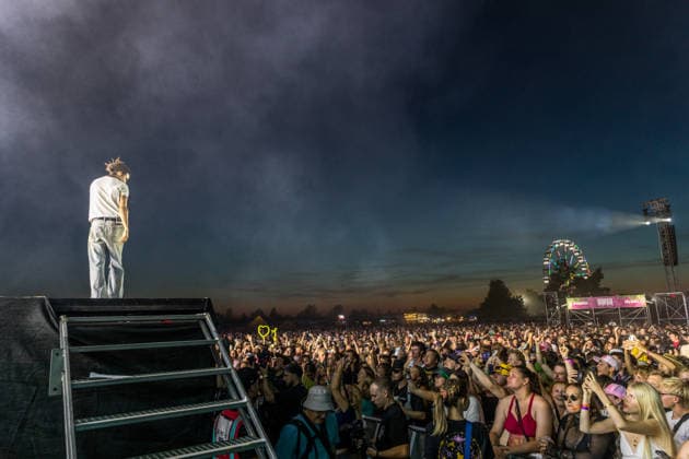 Die Berliner Rap, Hip-Hop, Trap Band BHZ auf dem Highfield Festival 2026 am Störmthaler See bei Großpösna. Die aktuelle BHZ-Besetzung 2026 besteht aus: * Longus Mongus Rap * Ion Miles Rap * Monk Rap * Big Pat Rap * MotB Produzent * Sami Produzent * Themba Produzent Highfield 2026 Tag 1 - BHZ *** The Berlin-based rap, hip-hop, and trap band BHZ at the Highfield Festival 2026 on Lake Störmthal near Großpösna. The current BHZ lineup for 2026 consists of * Longus Mongus (rapper) * Ion Miles (rapper) * Monk (rapper) * Big Pat (rapper) * MotB (producer) * Sami (producer) * Themba (producer) Highfield 2026 Day 1 BHZ