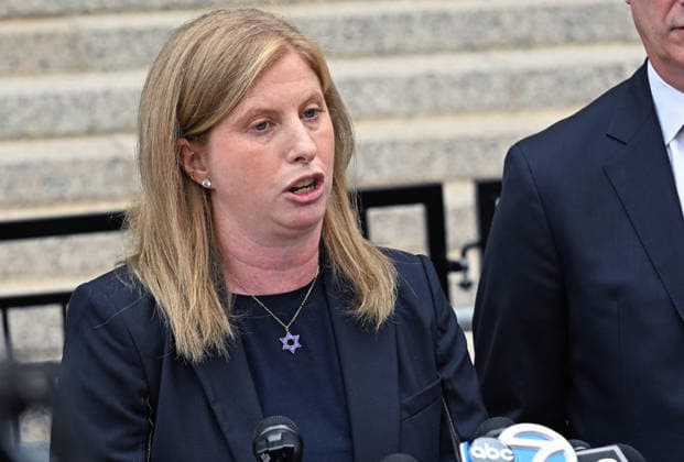 August 14, 2026, New York, New York, USA: August 14, 2026 - New York, NY, USA - NYPD Commissioner Jessica Tisch exits after Luigi Mangione enters an open guilty plea in federal court, admitting to all charges without any accommodations. He faces a maximum penalty of life in prison for the assassination of United Healthcare CEO, Brian Thompson on a Manhattan street. (Andrea RENAULT Zuma Press) New York USA  - ZUMAg115 20260814_faf_g115_010 Copyright: xAndreaxRenaultx