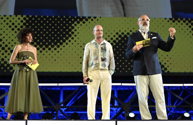 IPA87482486 - Locarno, Switzerland Locarno Film Festival 2026 Darren Aronofsky, Pardo d onore recipient, in Piazza Grande In the photo: Darren Aronofsky, Pardo d onore recipient  Copyright: xNickxZonnaxxcopyrightx x xNickxZonnax 87482486