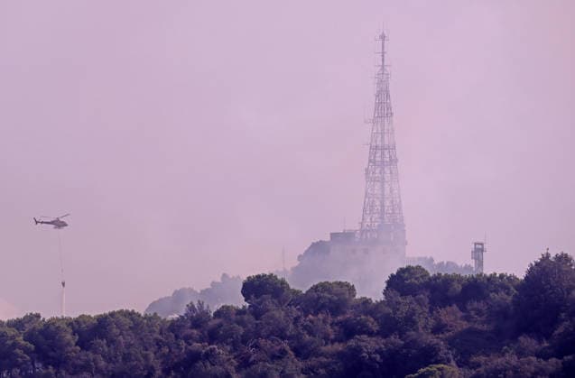 Forest Fire In The Upper Part Of Barcelona Firefighters deployed 10 fire engines and four helicopters and brought the fire under control after four hours of work in Barcelona, Spain, on August 14, 2026. More than 500 wildfires have been recorded in Catalonia this summer. One of the latest broke out in the Collserola mountain range, near a telecommunications tower overlooking Barcelona. The blaze burned 10 hectares and threatened populated areas, prompting authorities to order residents in Barcelona s upper neighborhoods to remain indoors Barcelona Barcelona Spain  Copyright: xUrbanandsportx originalFilename: urbanandsport-forestfi260814_nppKM.jpg