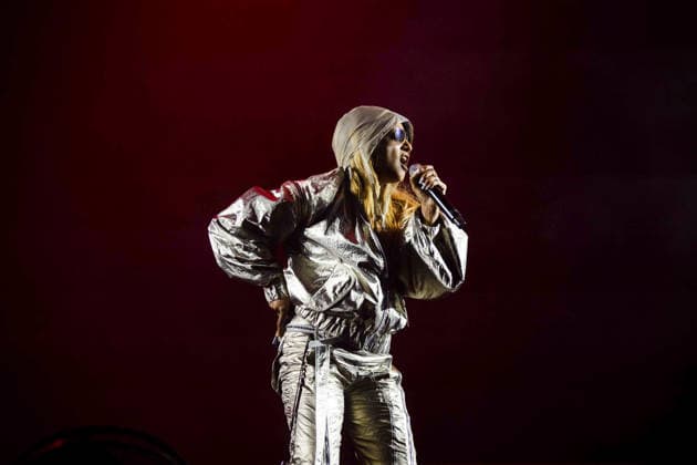 M.I.A., perfoms during Vodafone Paredes de Coura in Paredes de Coura, Portugal - 15 Aug 2026 Mathangi Arulpragasam, (M.I.A.), the British rapper, singer and producer, performs live on the main stage during Vodafone Paredes de Coura. Paredes de Coura Portugal Copyright: xDiogoxBaptistax xSOPAxImagesx DB_MIA20260814PDC_004