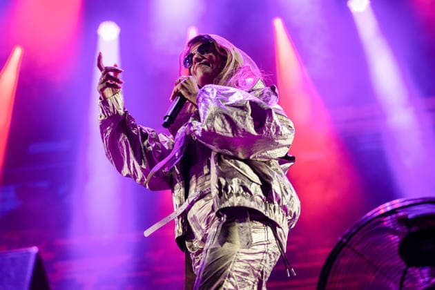 M.I.A., perfoms during Vodafone Paredes de Coura in Paredes de Coura, Portugal - 15 Aug 2026 Mathangi Arulpragasam, (M.I.A.), the British rapper, singer and producer, performs live on the main stage during Vodafone Paredes de Coura. Paredes de Coura Portugal Copyright: xDiogoxBaptistax xSOPAxImagesx DB_MIA20260814PDC_011