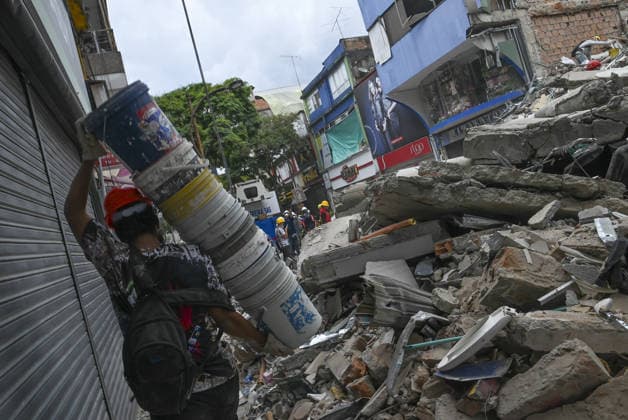 Search and rescue operations continue in quake-hit Pereira PEREIRA, COLOMBIA - AUGUST 14: Search and rescue operations continue at various locations across Pereira, in Colombia, on August 14, 2026. The death toll has reached 94, and 41,600 families have been affected, according to a report by Colombian President Abelardo de la Espriella, who visited Pereira and pledged to support the city and its reconstruction. Alexis Munera Anadolu Pereira Colombia. Editorial use only. Please get in touch for any other usage.  Copyright: x2026xAnadoluxAlexisxMunerax