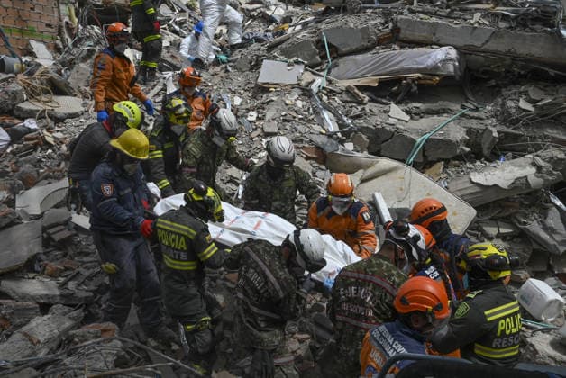 Search and rescue operations continue in quake-hit Pereira PEREIRA, COLOMBIA - AUGUST 14: Rescue teams recover a body from the rubble as search and rescue operations continue at various locations across Pereira, in Colombia, on August 14, 2026. The death toll has reached 94, and 41,600 families have been affected, according to a report by Colombian President Abelardo de la Espriella, who visited Pereira and pledged to support the city and its reconstruction. Alexis Munera Anadolu Pereira Colombia. Editorial use only. Please get in touch for any other usage.  Copyright: x2026xAnadoluxAlexisxMunerax