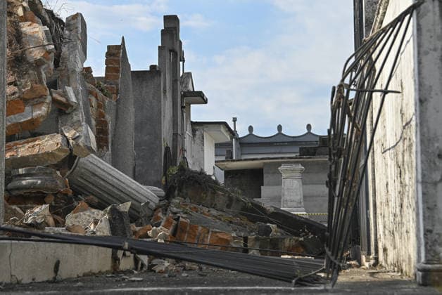 Search and rescue operations continue in quake-hit Pereira PEREIRA, COLOMBIA - AUGUST 14: A view of the damage as search and rescue operations continue at various locations across Pereira, in Colombia, on August 14, 2026. The death toll has reached 94, and 41,600 families have been affected, according to a report by Colombian President Abelardo de la Espriella, who visited Pereira and pledged to support the city and its reconstruction. Alexis Munera Anadolu Pereira Colombia. Editorial use only. Please get in touch for any other usage.  Copyright: x2026xAnadoluxAlexisxMunerax