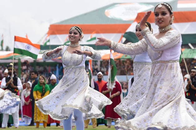 August 15, 2026, Srinagar, Jammu And Kashmir, India: Artists perform during a ceremony to mark India s Independence Day in Srinagar on August 15, 2026. Srinagar India - ZUMAz120 20260815_zip_z120_023 Copyright: xBasitxZargarx