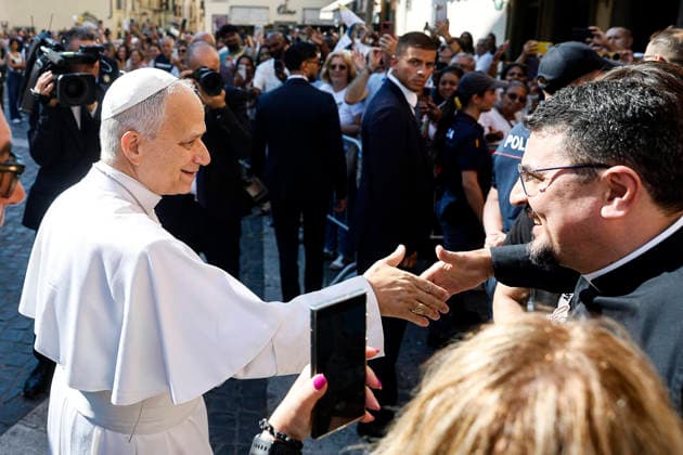 August 15, 2026, Castel Gandolfo, ITALY: Pope Leo XIV arrives to lead the Holy Mass for the Solemnity of the Assumption of the Blessed Virgin Mary, in the Parrocchia Pontificia di San Tommaso da Villanova (Papal Parish of St. Thomas of Villanova) in the summer papal estate in Castel Gandolfo, near Rome, Italy, 15 August 2026. ANSA ANGELO CARCONI Castel Gandolfo ITALY  - ZUMAa110 20260815_zaf_a110_006 Copyright: xAngeloxCarconix