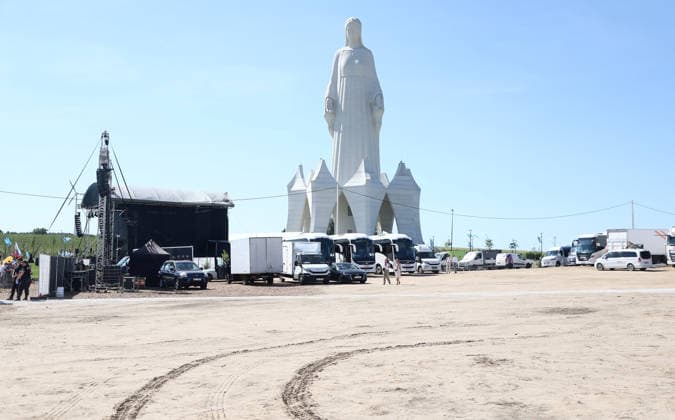 Highest Virgin Mary statue in Europe unveiled Photo: Adam Burakowski East News Ceremony of the unveiling and consecration of the Monument to Our Lady of Mercy on August 15, 2026 in the village of Konotopie near Torun in north-central Poland. The monument, whose height reaches 55,6 metres, was privately financed by the Polish entrepreneur and stock market investor Roman Karkosik. This is the highest Virgin Mary statue in Europe and second highest in the world. EN_01682639_0036 