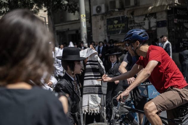 Ultra-Orthodox Jews protest outside cafe over alleged Shabbat violation in Israel JERUSALEM - AUGUST 15: Ultra-Orthodox Jews protest outside the Bastima cafe in West Jerusalem on August 15, 2026, saying the cafe was open on Saturday during Shabbat, when work is prohibited according to their religious beliefs. Mostafa Alkharouf Anadolu Jerusalem Jerusalem. Editorial use only. Please get in touch for any other usage.  Copyright: x2026xAnadoluxMostafaxAlkharoufx