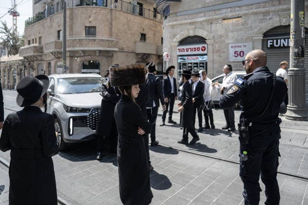 Ultra-Orthodox Jews protest outside cafe over alleged Shabbat violation in Israel JERUSALEM - AUGUST 15: Ultra-Orthodox Jews protest outside the Bastima cafe in West Jerusalem on August 15, 2026, saying the cafe was open on Saturday during Shabbat, when work is prohibited according to their religious beliefs. Mostafa Alkharouf Anadolu Jerusalem Jerusalem. Editorial use only. Please get in touch for any other usage.  Copyright: x2026xAnadoluxMostafaxAlkharoufx