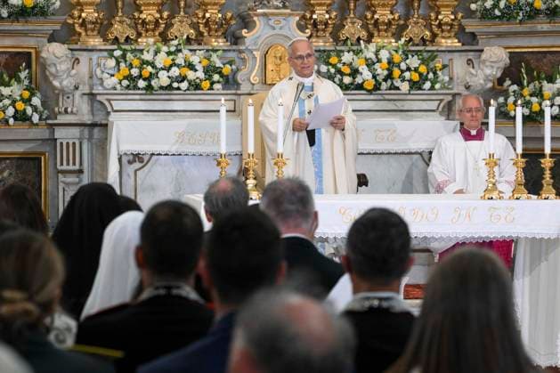 ITALY - POPE LEO XIV PRESIDES OVER THE HOLY MASS FOR THE SOLEMNITY OF THE ASSUMPTION OF THE BLESSED VIRGIN MARY , IN THE PONTIFICAL PARISH OF SAINT THOMAS OF VILLANOVA ) IN SUMMER PAPAL ESTATE OF CASTEL GANDOLFO - 2026 8 15 Italy, Castel Gandolfo , Vatican, 2026 8 15 Pope Leo XIV presides over the Holy Mass for the Solemnity of the Assumption of the Blessed Virgin Mary, in the Parrocchia Pontificia di San Tommaso da Villanova (Pontifical Parish of Saint Thomas of Villanova) in the summer papal estate in Castel Gandolfo, southeast of Rome EDITORIAL USE ONLY - NO BOOKS Copyright: xVATICANxMEDIAx