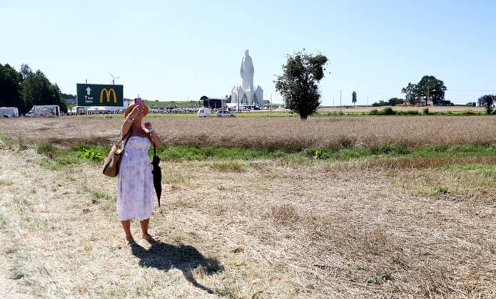 Highest Virgin Mary statue in Europe unveiled Photo: Adam Burakowski East News Ceremony of the unveiling and consecration of the Monument to Our Lady of Mercy on August 15, 2026 in the village of Konotopie near Torun in north-central Poland. The monument, whose height reaches 55,6 metres, was privately financed by the Polish entrepreneur and stock market investor Roman Karkosik. This is the highest Virgin Mary statue in Europe and second highest in the world. EN_01682639_0043 