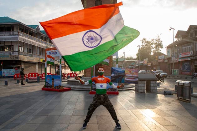 August 15, 2026, Srinagar, Jammu And Kashmir, India: An Indian man painted with Indian national flag during celebrations marking India™s 80th Independence Day in Srinagar, the summer capital of Jammu and Kashmir. The ceremony included the unfurling of the national flag, a ceremonial parade and cultural performances. Srinagar India  - ZUMAs197 20260815_aaa_s197_058 Copyright: xFaisalxBashirx