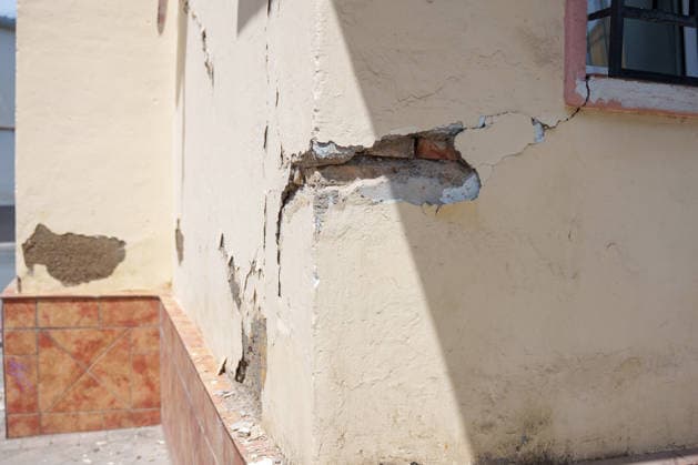 A magnitude 5 earthquake strikes Granada Impact of the magnitude 5 earthquake on buildings and homes in the city of Granada August 15, 2026, in Granada, Andalusia, Spain A magnitude 5 earthquake with its epicenter in the town of Alhendín shook the city of Granada and its metropolitan area early Saturday morning, causing no personal injuries but resulting in extensive property damage. The earthquake has forced the Regional Government of Andalusia to activate the emergency phase in response to the seismic risk. AUGUST 15, 2026 Francisco J. Granada, Andalusia, Spain Granada, Andalusia, Spain Spain  Copyright: xFranciscoxJ.xOlmox 7715366