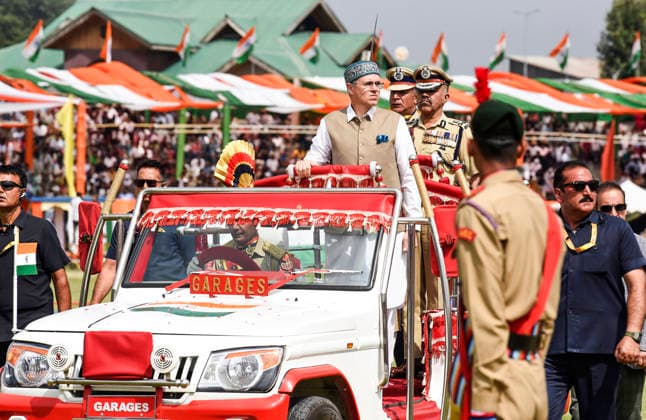 80th Independence Day Celebrations in Jammu and Kashmir s Srinagar Srinagar, Aug 15 (ANI): Jammu and Kashmir Chief Minister Omar Abdullah inspects a parade during the 80th Independence Day celebrations at Bakshi Stadium, in Srinagar on Saturday. Srinagar Jammu and Kashmir India Copyright: xANIx ANI_20260815330