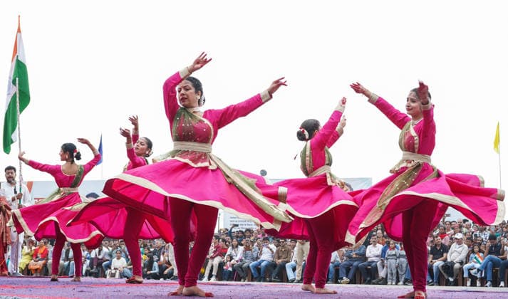 Artists perform during 80th Independence Day parade at Ridge Shimla, Aug 15 (ANI): Artists perform during 80th Independence Day parade at Ridge, in Shimla on Saturday. Shimla Himachal Pradesh India Copyright: xANIx ANI_20260815410