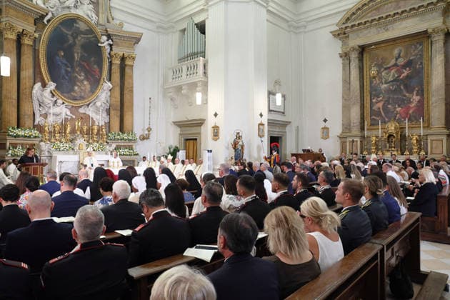 IPA87503577 - Italy, Castel Gandolfo, Vatican, August 15, 2026: Pope Leo XIV arrives to celebrate Holy Mass for the Solemnity of the Assumption of the Blessed Virgin Mary at the Pontifical Parish of St. Thomas of Villanova (Pontifical Parish of St. Thomas of Villanova) at the pontifical summer residence of Castel Gandolfo, near Rome, Italy. Photograph by G.galazka POOL Catholic Press Photo  Copyright: xG.galazkax POOL xCPPx xG.galazkax POOL xCPPx 87503577