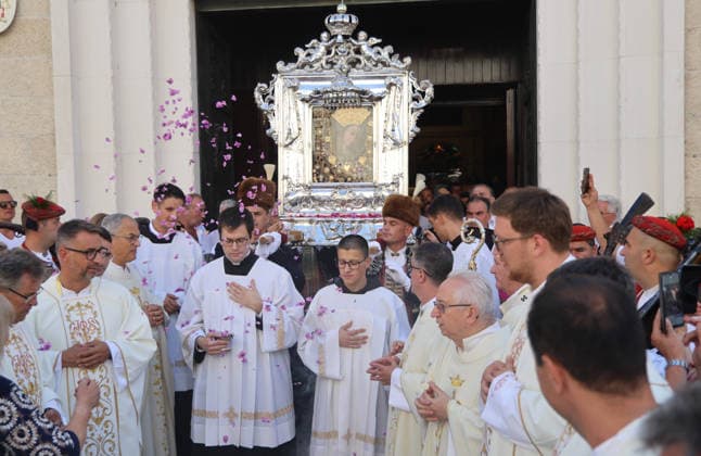 Blessed Virgin Mary celebration in Croatia Roman Catholic priests carry The painting of Miraculous Madonna of Sinj during a Feast of Assumption of the Blessed Virgin Mary celebration in Sinj, Croatia on August 15, 2026.  IvoxCagalj PIXSELL