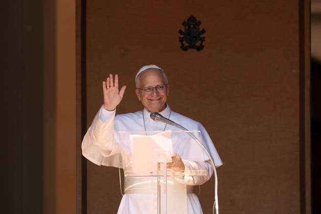 Pope Leo XIV Presides Angelus On Assumption Feast - Castel Gandolfo Pope Leo XIV presides over the Angelus prayer on the Solemnity of the Assumption from the Apostolic Palace in Castel Gandolfo, Italy on August 15, 2026. Photo by Marco Iacobucci IPA ABACAPRESS.COM castelgandolfo italia Italy  Copyright: xIPA ABACAx