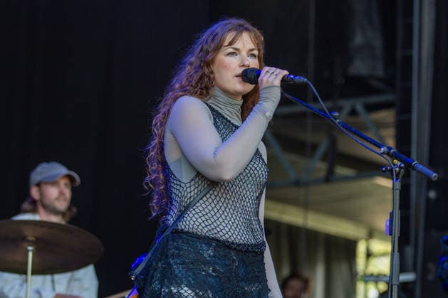 Andie Loui live at Oyafestivalen 2026 Oslo, Norway. 15th, August 2026. The Norwegian singer Andie Loui performs a live concert during the Norwegian music festival Oyafestivalen 2026 in Oslo. Norway, Oslo  Copyright: xGonzalesxPhoto Per-OttoxOppix