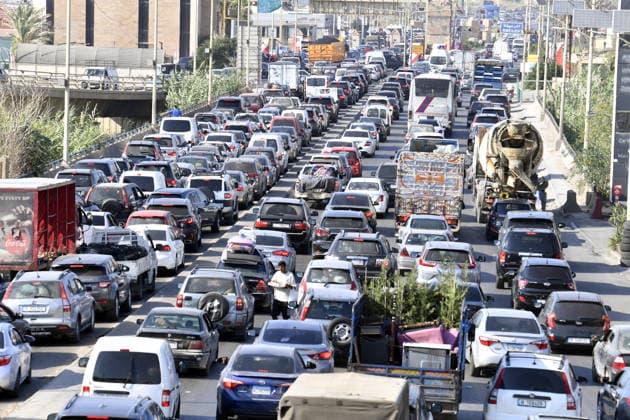 A new wave of displacement has begun following attacks launched by Israel on southern Lebanon, despite the ceasefire SIDON, LEBANON - AUGUST 15: Lebanese families drive through the streets of Sidon (Saida), southern Lebanon, with their vehicles packed with personal belongings as they head north toward safer areas on August 15, 2026. Heavy traffic and gridlock mounted along main coastal roads as civilians fled continued Israeli strikes on southern Lebanese towns despite the existing ceasefire agreement, causing renewed waves of internal displacement across the country. Houssam Shbaro Anadolu Sidon Lebanon. Editorial use only. Please get in touch for any other usage.  Copyright: x2026xAnadoluxHoussamxShbarox