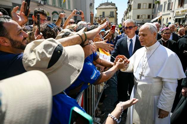 ITALY - POPE LEO XIV PRESIDES OVER THE HOLY MASS FOR THE SOLEMNITY OF THE ASSUMPTION OF THE BLESSED VIRGIN MARY , IN THE PONTIFICAL PARISH OF SAINT THOMAS OF VILLANOVA ) IN SUMMER PAPAL ESTATE OF CASTEL GANDOLFO - 2026 8 15 Italy, Castel Gandolfo , Vatican, 2026 8 15 Pope Leo XIV presides over the Holy Mass for the Solemnity of the Assumption of the Blessed Virgin Mary, in the Parrocchia Pontificia di San Tommaso da Villanova (Pontifical Parish of Saint Thomas of Villanova) in the summer papal estate in Castel Gandolfo, southeast of Rome EDITORIAL USE ONLY - NO BOOKS Copyright: xVATICANxMEDIAx