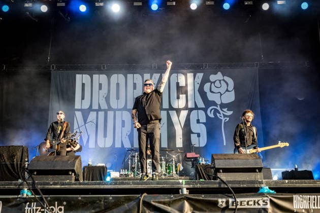 Die us-amerikanische folk punk band Dropkick Murphys am zweiten Tag des HIghfield 2026 südlich von Leipzig. Mitglieder: Ken Casey, Matt Kelly, James Lynch, Tim Brennan, Jeff DaRosa, Kevin Rheault, Campbell Webster Highfield 2026 - Tag 2 Dropkick Murphys *** The American folk-punk band Dropkick Murphys on the second day of Highfield 2026, south of Leipzig. Members: Ken Casey, Matt Kelly, James Lynch, Tim Brennan, Jeff DaRosa, Kevin Rheault, Campbell Webster. Highfield 2026, Day 2: Dropkick Murphys