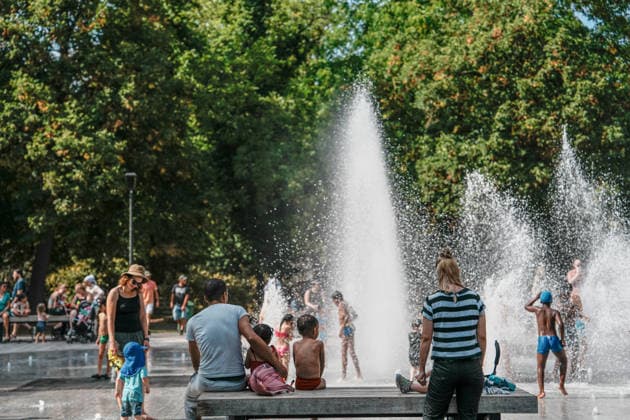 Heatwave in France s Nancy NANCY, FRANCE - AUGUST 15: People try to cool off around public fountains during heatwave in Nancy, France on August 15, 2026. Muhammed Said Tako Anadolu Nancy France. Editorial use only. Please get in touch for any other usage.  Copyright: x2026xAnadoluxMuhammedxSaidxTakox
