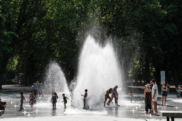 Heatwave in France s Nancy NANCY, FRANCE - AUGUST 15: People try to cool off around public fountains during heatwave in Nancy, France on August 15, 2026. Muhammed Said Tako Anadolu Nancy France. Editorial use only. Please get in touch for any other usage.  Copyright: x2026xAnadoluxMuhammedxSaidxTakox