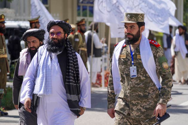 Taliban Fifth Anniversary Official Ceremony Kabul Afghanistan A Taliban official and Khalid Zadran arrive for a ceremony at the Loya Jirga Tent marking the fifth anniversary of the Taliban™s return to power in Kabul, Afghanistan, on August 15, 2026. The event commemorates the government s takeover following the withdrawal of United States forces. Kabul Kabul Afghanistan Copyright: xJavidxAshnax