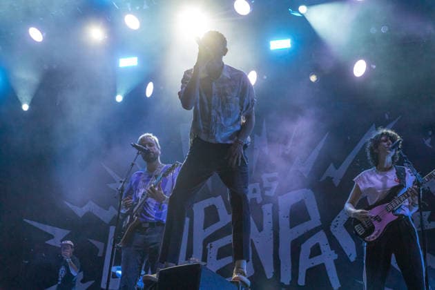 Die deutsche Pop-Rock-Band Das Lumpenpack (Gesang Jonas Frömming Gesang, Gitarre Maximilian Kennel Schlagzeug Alexandra Eckert (ab 2020) Gitarre, Keyboard Jason Bartsch (ab 2020) Bass Lola Schrode ) auf dem Highfield 2026 südlich von Leipzig. Highfield - Tag 2 - Das Lumpenpack *** The German pop-rock band Das Lumpenpack: Vocals: Jonas Frömming; Vocals, Guitar: Maximilian Kennel; Drums: Alexandra Eckert (since 2020); Guitar, keyboard; Jason Bartsch (joined in 2020), bass; Lola Schrode at Highfield 2026, south of Leipzig; Highfield Day 2: Das Lumpenpack