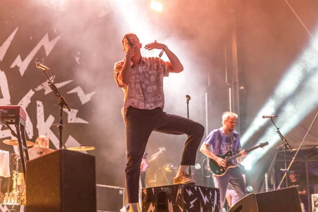 Die deutsche Pop-Rock-Band Das Lumpenpack (Gesang Jonas Frömming Gesang, Gitarre Maximilian Kennel Schlagzeug Alexandra Eckert (ab 2020) Gitarre, Keyboard Jason Bartsch (ab 2020) Bass Lola Schrode ) auf dem Highfield 2026 südlich von Leipzig. Highfield - Tag 2 - Das Lumpenpack *** The German pop-rock band Das Lumpenpack: Vocals: Jonas Frömming; Vocals, Guitar: Maximilian Kennel; Drums: Alexandra Eckert (since 2020); Guitar, keyboard; Jason Bartsch (joined in 2020), bass; Lola Schrode at Highfield 2026, south of Leipzig; Highfield Day 2: Das Lumpenpack