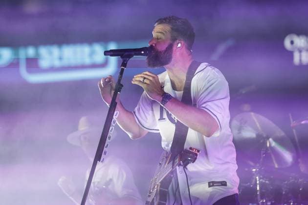 August 15, 2026, St. Petersburg, Florida, USA: Country recording artist Jordan Davis performs after the game between the Tampa Bay Rays and the Baltimore Orioles on Saturday, Aug. 15, 2026 in St. Petersburg. St. Petersburg USA - ZUMAs70_ 20260815_zan_s70_052 Copyright: xLuisxSantanax