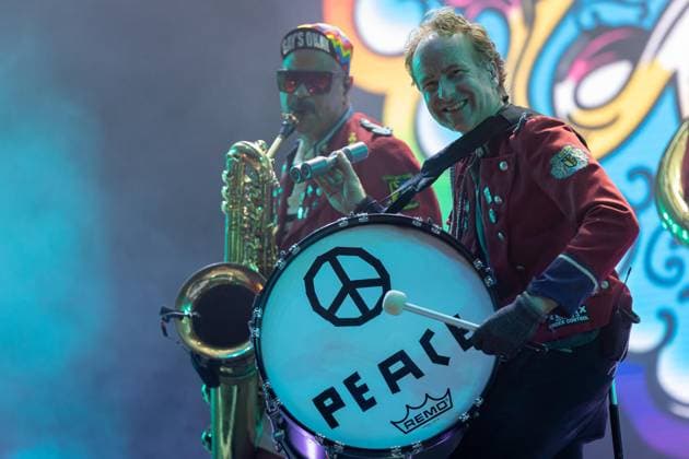 MEUTE performs at Vodafone Paredes de Coura 2026 in Portugal - 15 Aug Marco Möller, bass drum and shaker player of MEUTE, performs on the main stage during the final day of Vodafone Paredes de Coura. Paredes de Coura Portugal Copyright: xDiogoxBaptistax xSOPAxImagesx DB_MEUTEMainStage20260815PDC_006