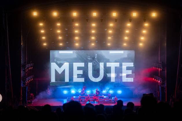 MEUTE performs at Vodafone Paredes de Coura 2026 in Portugal - 15 Aug MEUTE, the German techno?marching band, perform on the main stage during the final day of Vodafone Paredes de Coura. Paredes de Coura Portugal Copyright: xDiogoxBaptistax xSOPAxImagesx DB_MEUTEMainStage20260815PDC_033