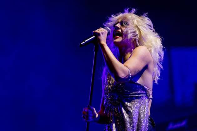 Amyl and The Sniffers at Vodafone Paredes de Coura 2026 in Portugal - 16 Aug Amy Taylor and the Australian punk rock band Amyl and The Sniffers perform on the main stage during the final day of Vodafone Paredes de Coura. Paredes de Coura Portugal Copyright: xDiogoxBaptistax xSOPAxImagesx R6M15529