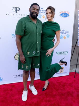 August 15, 2026, Studio City, California, USA: American comedian and actor RON FUNCHES, 43, a nd American actress and author TERI HATCHER, 61, attends 14th Annual Ed Asner & Friends Poker Tournament. Studio City USA  - ZUMAb173 20260815_aap_b173_011 Copyright: xBillyxBennightx
