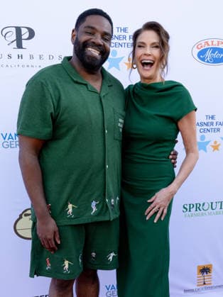 August 15, 2026, Studio City, California, USA: American comedian and actor RON FUNCHES, 43, a nd American actress and author TERI HATCHER, 61, attends 14th Annual Ed Asner & Friends Poker Tournament. Studio City USA  - ZUMAb173 20260815_aap_b173_021 Copyright: xBillyxBennightx
