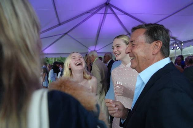 August 15, 2026, East Hampton, Ny, USA: PEGGY SIEGAL attends the Animal Rescue Fund of the Hamptons Bow Wow Meow Ball,.East Hampton, NY.August 15, 2026. . DAKOTA FANNING and ELLE FANNING attend the Animal Rescue Fund of the Hamptons Bow Wow Meow Ball,.East Hampton, NY.August 15, 2026. . attends the Animal Rescue Fund of the Hamptons Bow Wow Meow Ball,.East Hampton, NY.August 15, 2026. East Hampton USA  - ZUMAms4_ 20260815_faf_ms4_024 Copyright: xSoniaxMoskowitzxGordonx