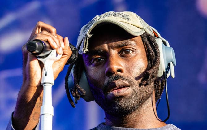 Blood Orange live at Syd For Solen 2026 Copenhagen, Denmark. 15th, August 2026. The British singer, songwriter and musician Blood Orange performs a live concert during the Danish music festival Syd For Solen 2026 in Copenhagen. Denmark, Copenhagen  Copyright: xGonzalesxPhoto ErlingxBrodersenx