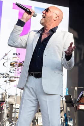 Heaven 17 perform at Halifax Piece Hall Glenn Gregory of English synth-pop band Heaven 17 performs at Piece Hall, Halifax, England, 15th August 2026, Credit:Mike Gray MIKE GRAY - B4227 Avalon  Copyright: xMikexGrayx xMIKExGRAYx-xB4227x xAvalonx 1123777104
