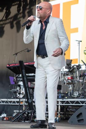 Heaven 17 perform at Halifax Piece Hall Glenn Gregory of English synth-pop band Heaven 17 performs at Piece Hall, Halifax, England, 15th August 2026, Credit:Mike Gray MIKE GRAY - B4227 Avalon  Copyright: xMikexGrayx xMIKExGRAYx-xB4227x xAvalonx 1123777234