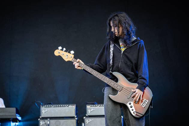 Geese live at Syd For Solen 2026 Copenhagen, Denmark. 15th, August 2026. The American rock band Geese performs a live concert during the Danish music festival Syd For Solen 2026 in Copenhagen. Here bass player Dominic DiGesu is seen live on stage. Denmark, Copenhagen  Copyright: xGonzalesxPhoto ErlingxBrodersenx