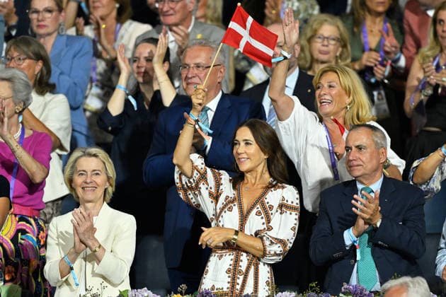 Aachen, Hauptstadion, 15.08.26, GER, FEI World Championships Aachen 2026, Lindt-Preis, Grand Prix Freestyle Dressur Bild: v.li. Ursula VON DER LEYEN (Präsidentin der Europaeischen Kommission, Königin Mary von Daenemark (Ehefrau von König Frederik X) und Dressur-Teamchefin Helle Jeanette KRASNIK TROLLE (Daenemark) Nordrhein-Westfalen Deutschland *** Aachen, Main Stadium, August 15, 2026, GER, FEI World Championships Aachen 2026, Lindt Prize, Grand Prix Freestyle Dressage. Pictured from left: Ursula von der Leyen, President of the European Commission; Queen Mary of Denmark, wife of King Frederik X; and dressage team captain Helle Jeanette Krasnik Trolle, Denmark; North Rhine-Westphalia, Germany