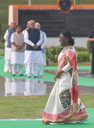 President Droupadi Murmu pays homage to former PM Atal Bihari Vajpayee New Delhi, Aug 16 (ANI): President Droupadi Murmu arrives to pay homage to former Prime Minister Atal Bihari Vajpayee on his 8th death anniversary at his memorial Sadaiv Atal , in New Delhi on Sunday. New Delhi Delhi India Copyright: xANIx ANI_20260816046